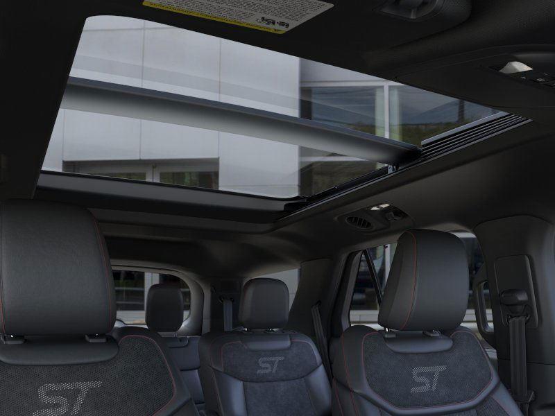 2025 Ford Explorer ST photo 20