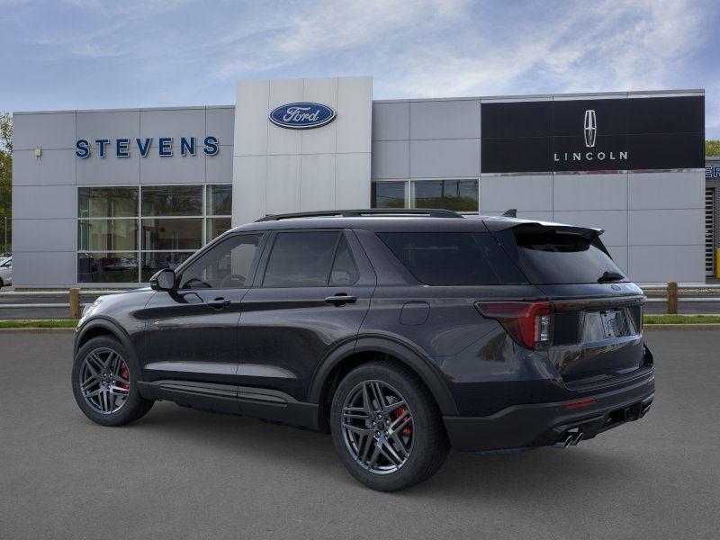 2025 Ford Explorer ST photo 4