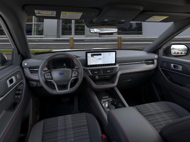 2025 Ford Explorer ST-Line photo 9