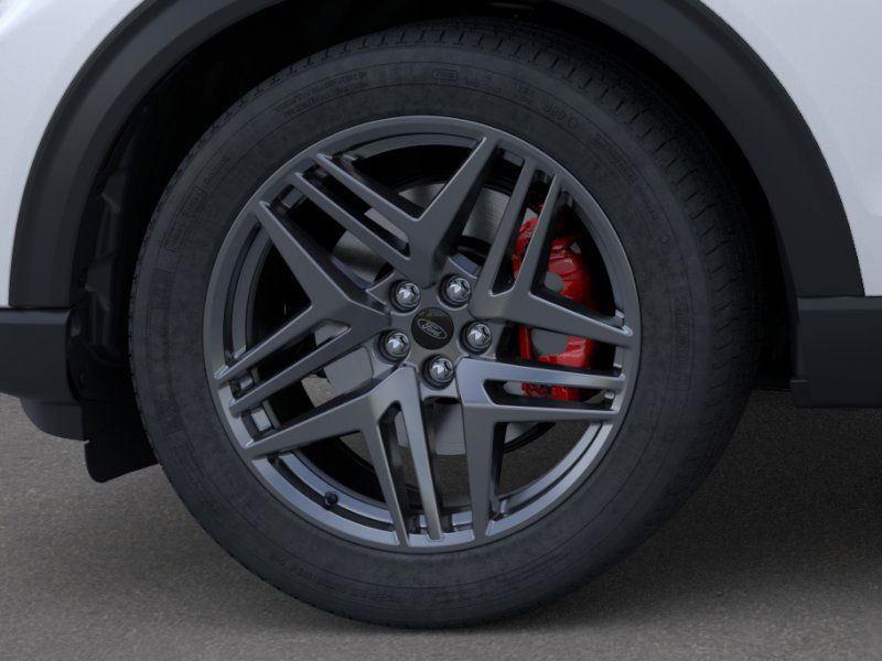 2025 Ford Explorer ST-Line photo 18