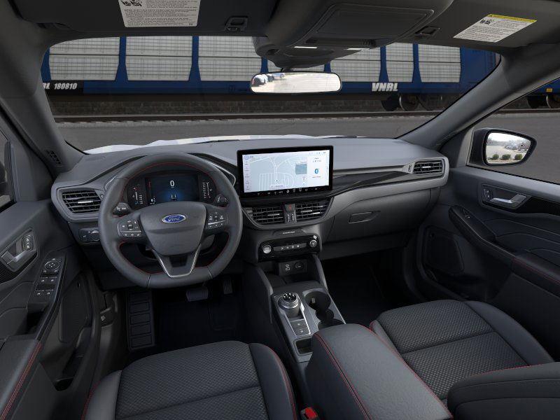 2025 Ford Escape ST-Line photo 5
