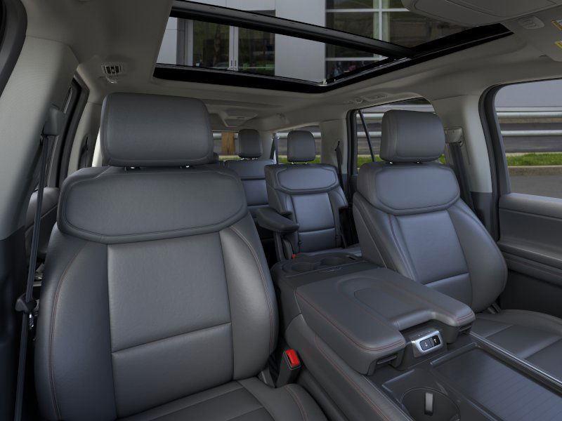 2025 Ford Expedition MAX photo 9