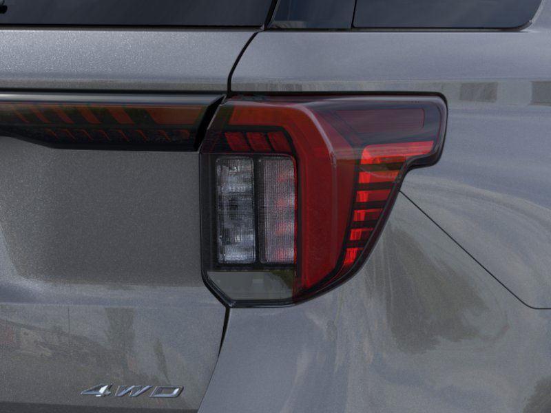 2025 Ford Explorer photo 17