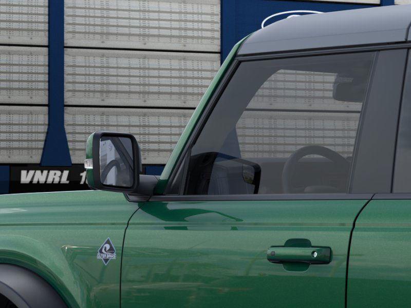 2025 Ford Bronco Outer Banks photo 21