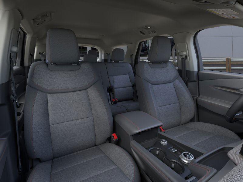 2025 Ford Explorer photo 7