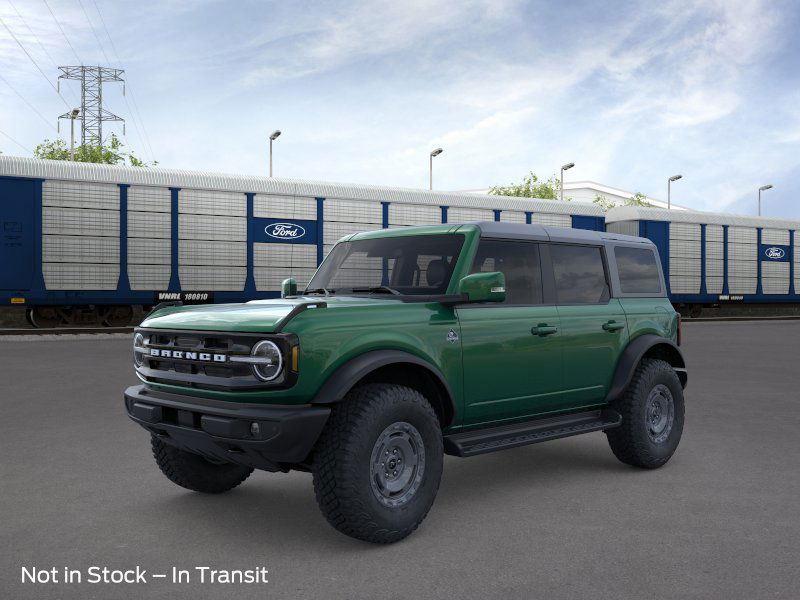 2025 Ford Bronco Outer Banks photo 2