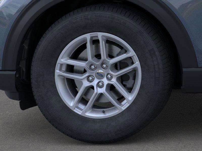 2025 Ford Explorer photo 16