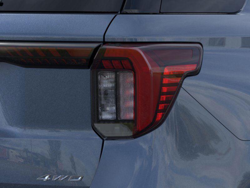 2025 Ford Explorer photo 18