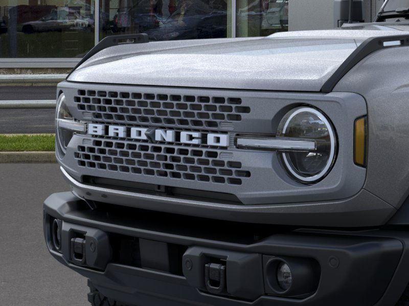 2025 Ford Bronco Badlands photo 16