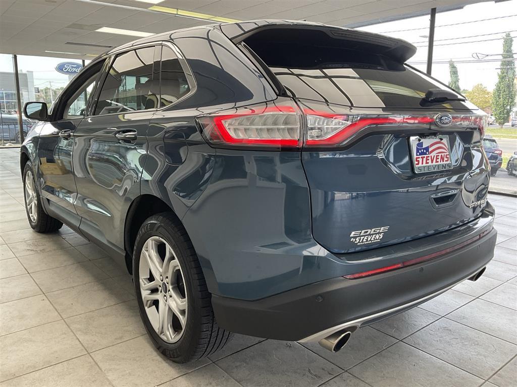 2016 Ford Edge Titanium photo 7