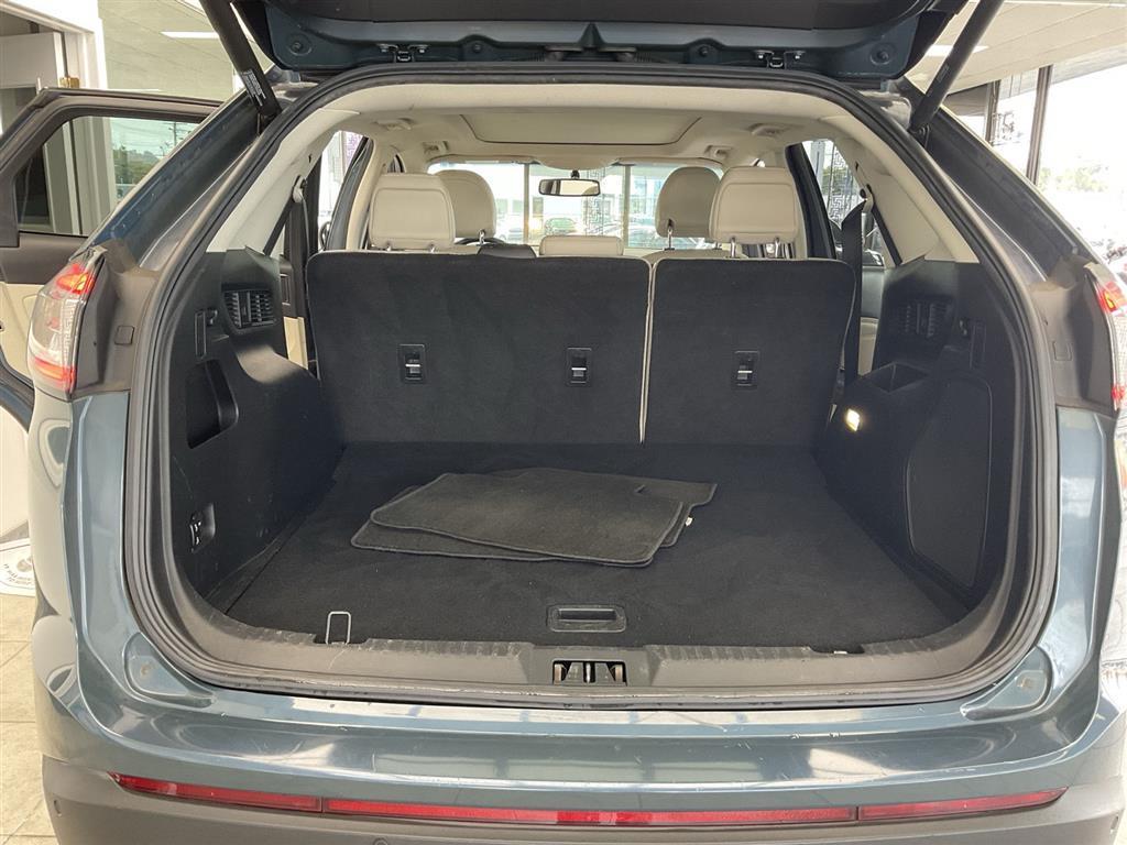 2016 Ford Edge Titanium photo 27