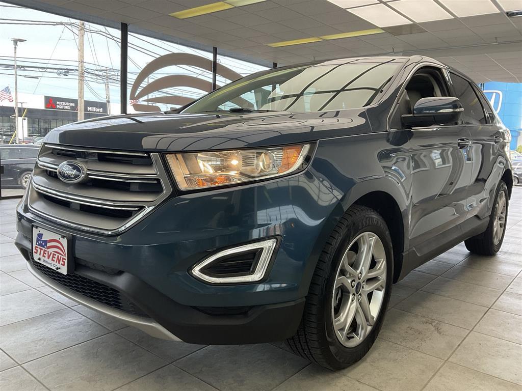 2016 Ford Edge Titanium photo 3