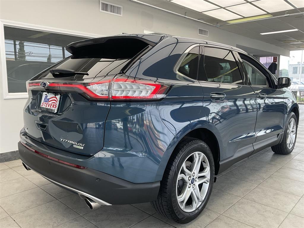 2016 Ford Edge Titanium photo 5