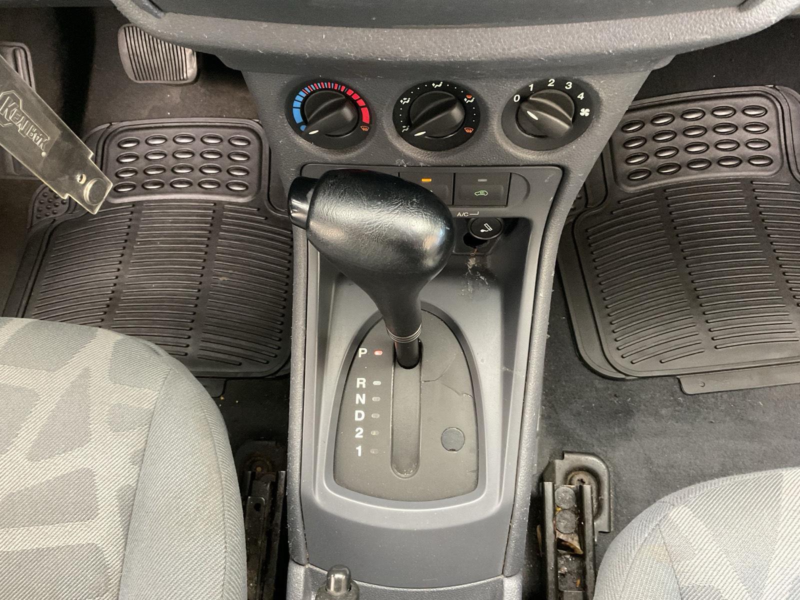 2012 Ford Transit Connect XLT photo 19