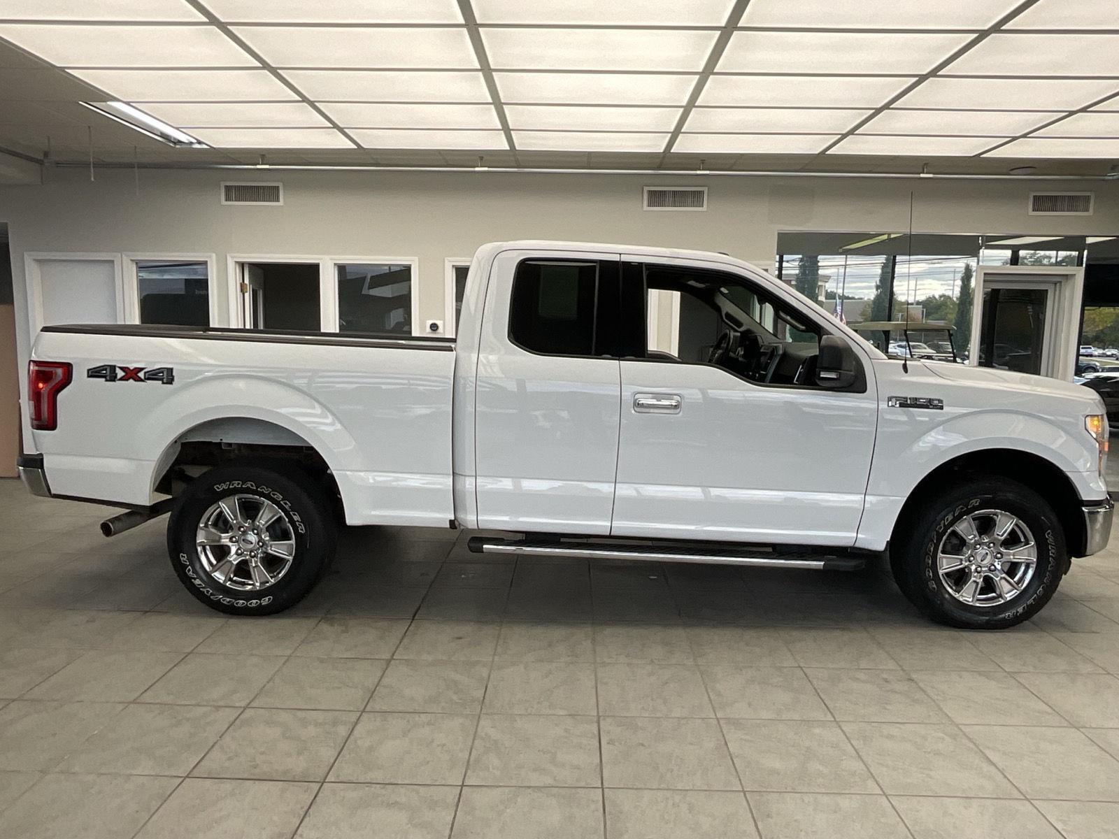 2015 Ford F-150 XLT photo 4