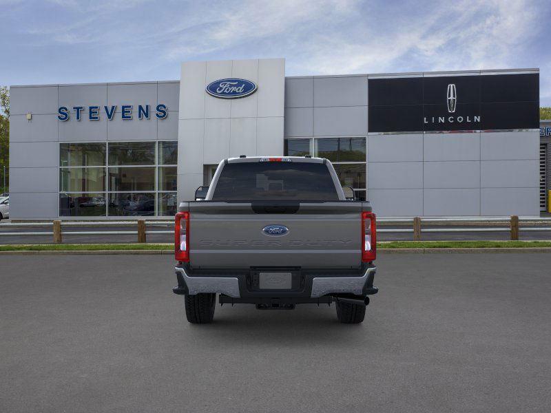 2026 Ford F-350 XLT photo 2