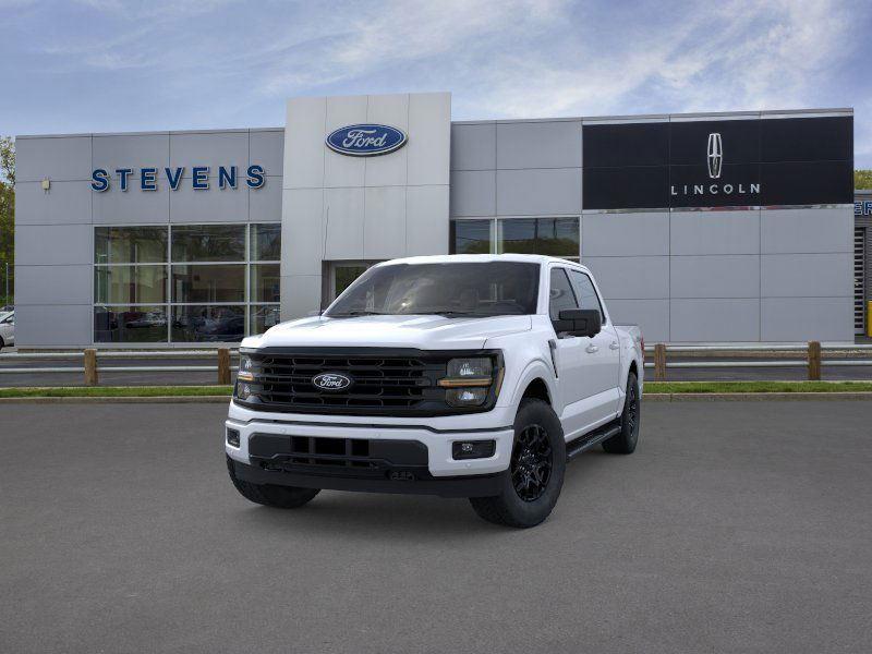 2025 Ford F-150 XLT photo 3