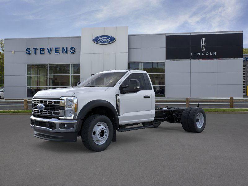 2025 Ford F-550 XL photo 2