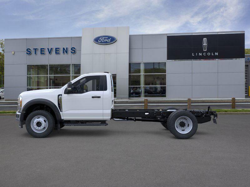 2025 Ford F-550 XL photo 4