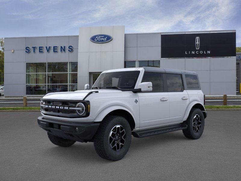 2025 Ford Bronco Outer Banks photo 2