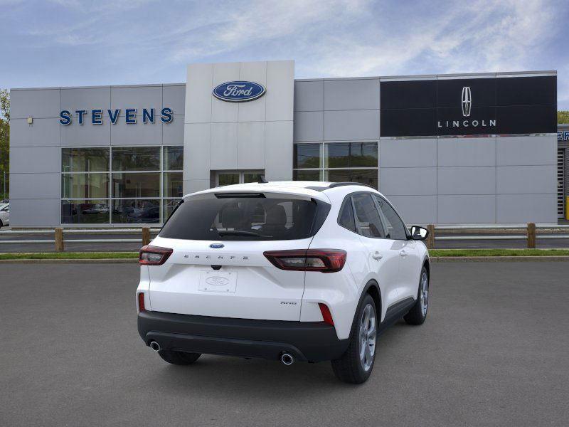 2026 Ford Escape ST-Line photo 4