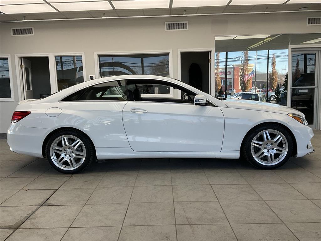 2016 Mercedes Benz E 400 photo 4