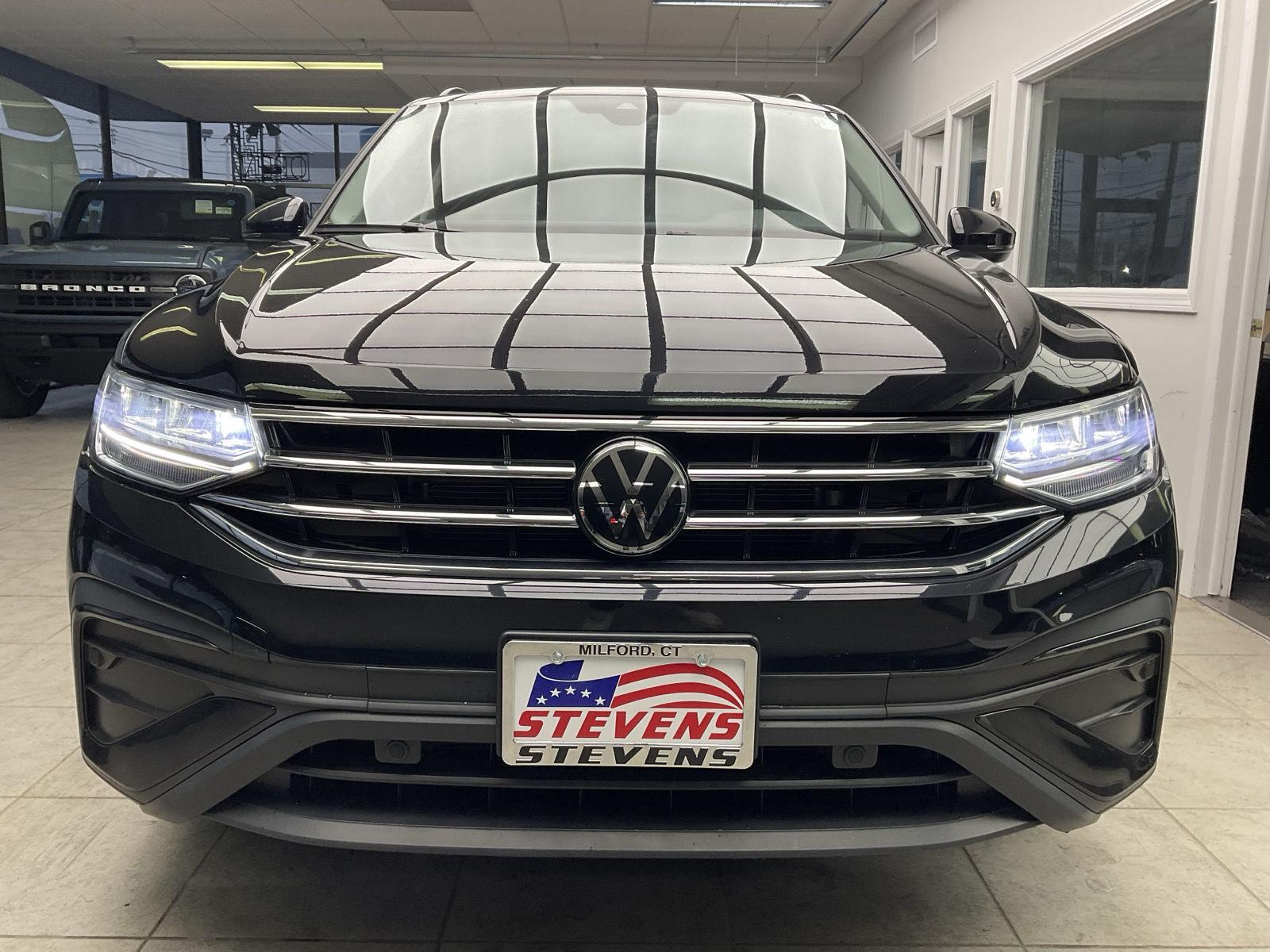 2024 Volkswagen Tiguan S photo 2