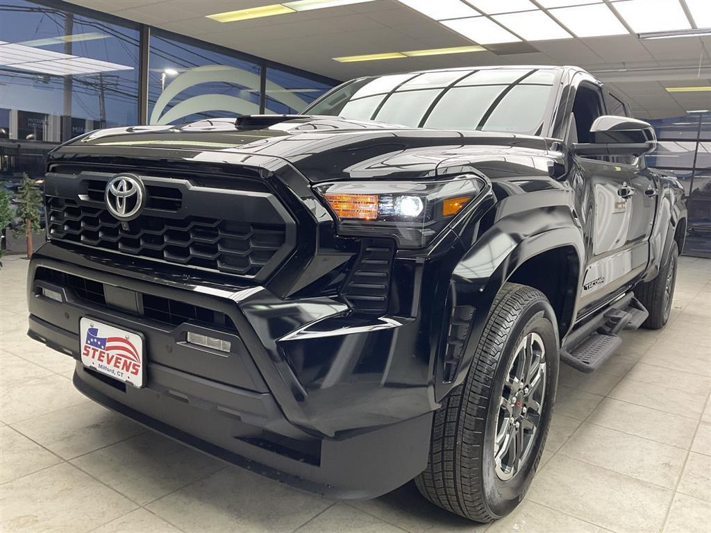 2025 Toyota Tacoma TRD Sport photo 2