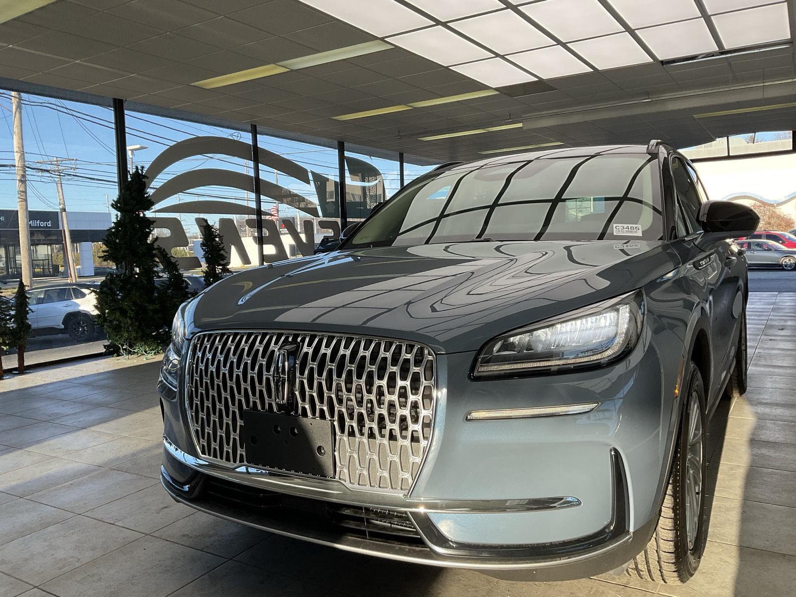 2026 Lincoln Corsair Premiere photo 3