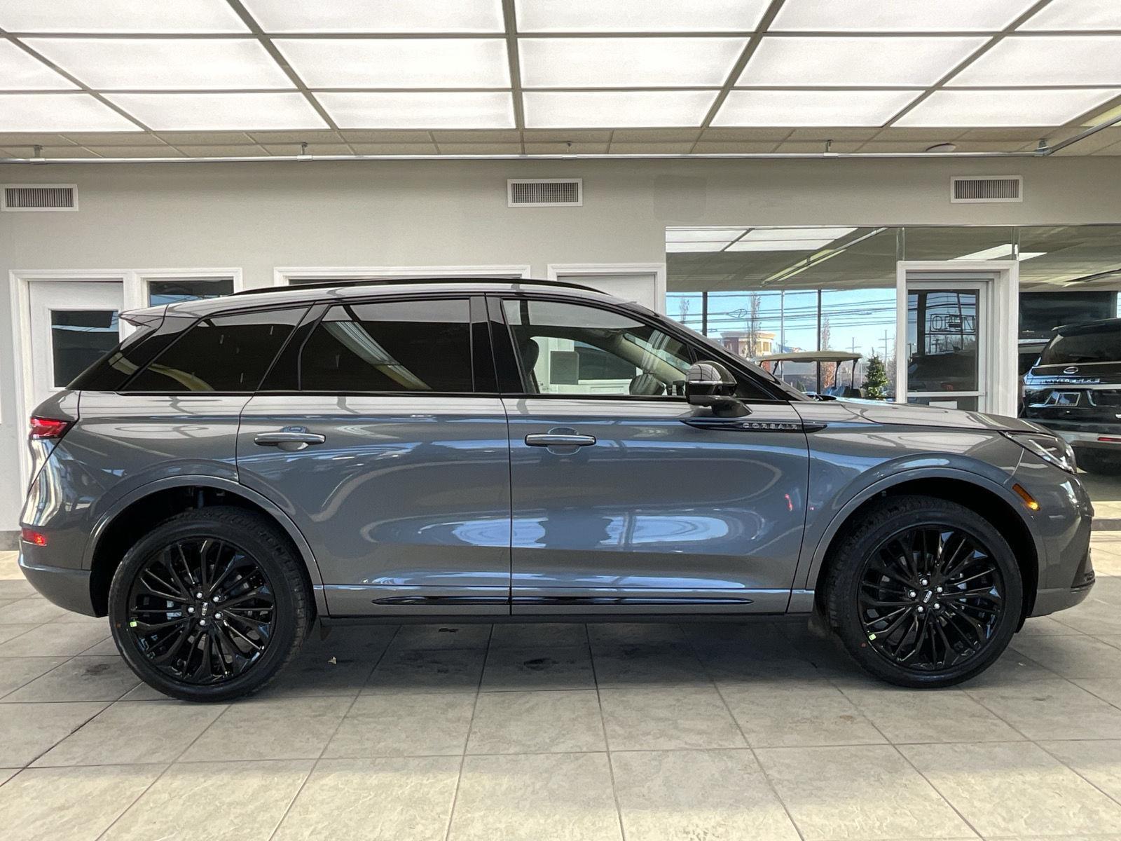 2026 Lincoln Corsair Premiere photo 4