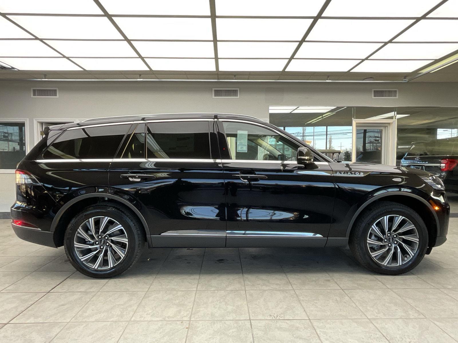 2025 Lincoln Aviator Premiere photo 4