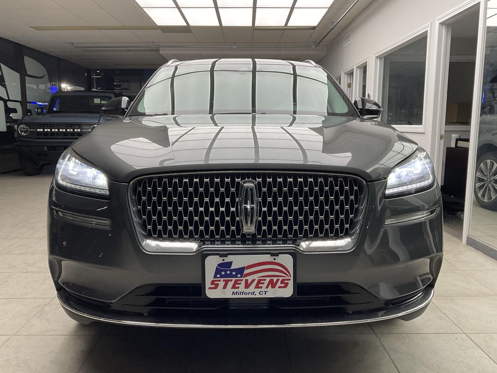 2022 Lincoln Corsair Reserve's photo