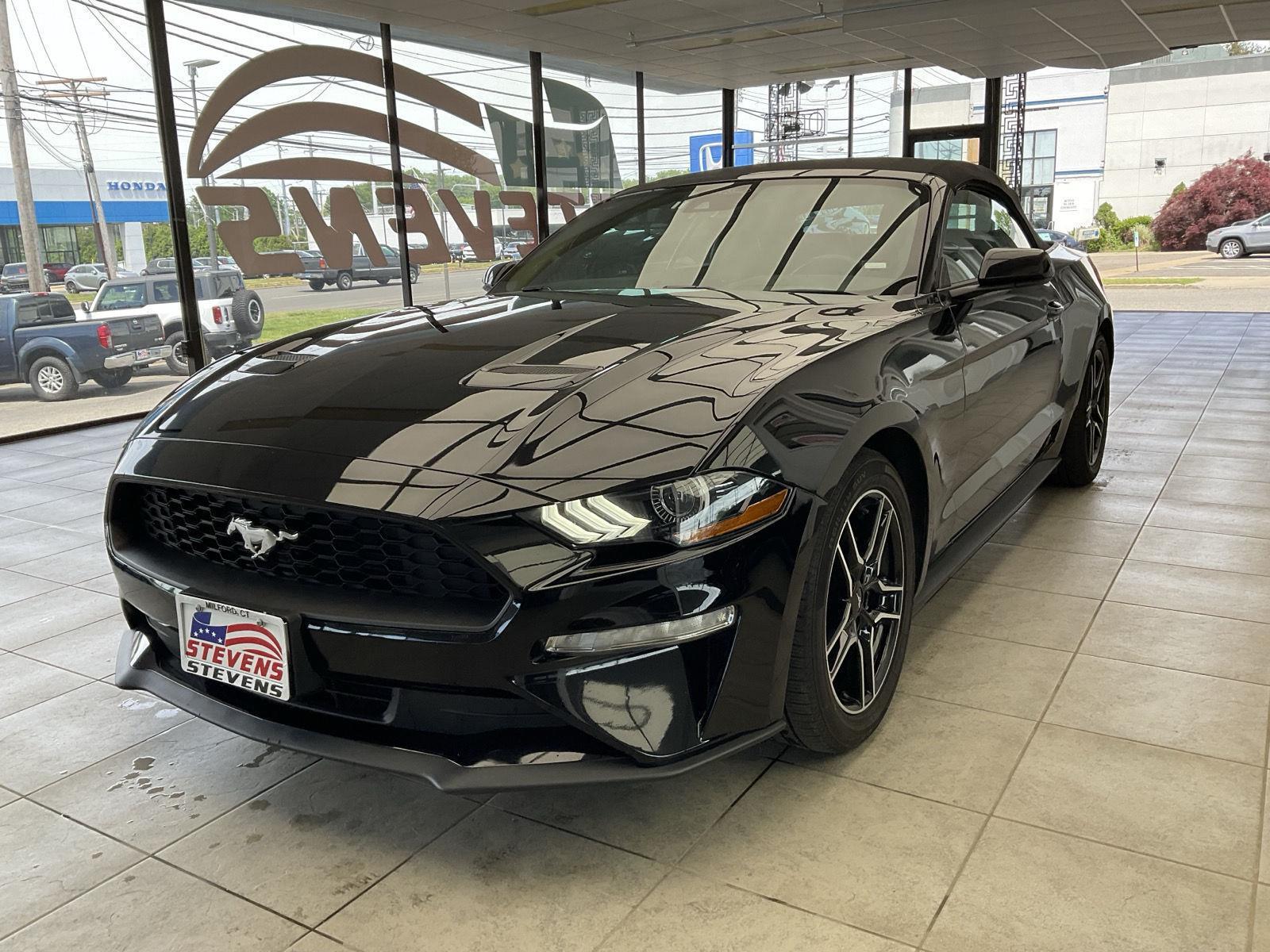 2023 Ford Mustang EcoBoost Premium Convertible's photo