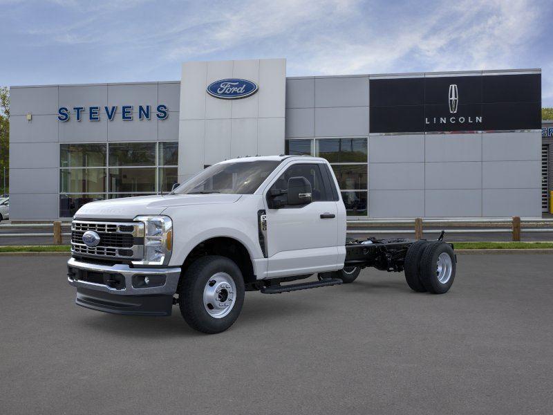 2026 Ford F-350 Super Duty Chassis Cab